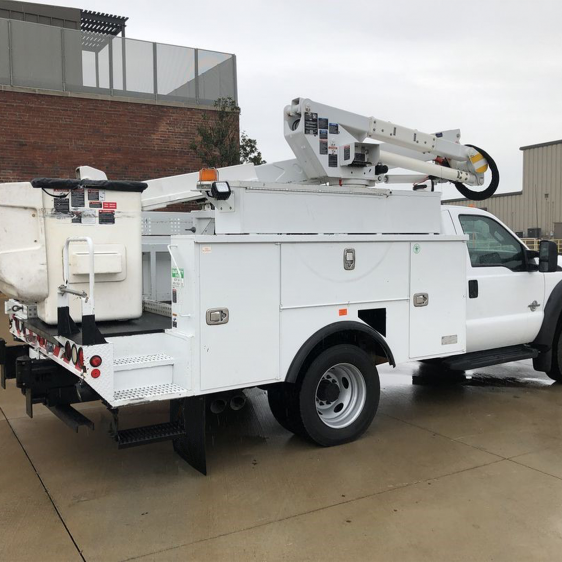 2015 Altec AT37G Bucket Truck | Atlantic Truckworks Sales