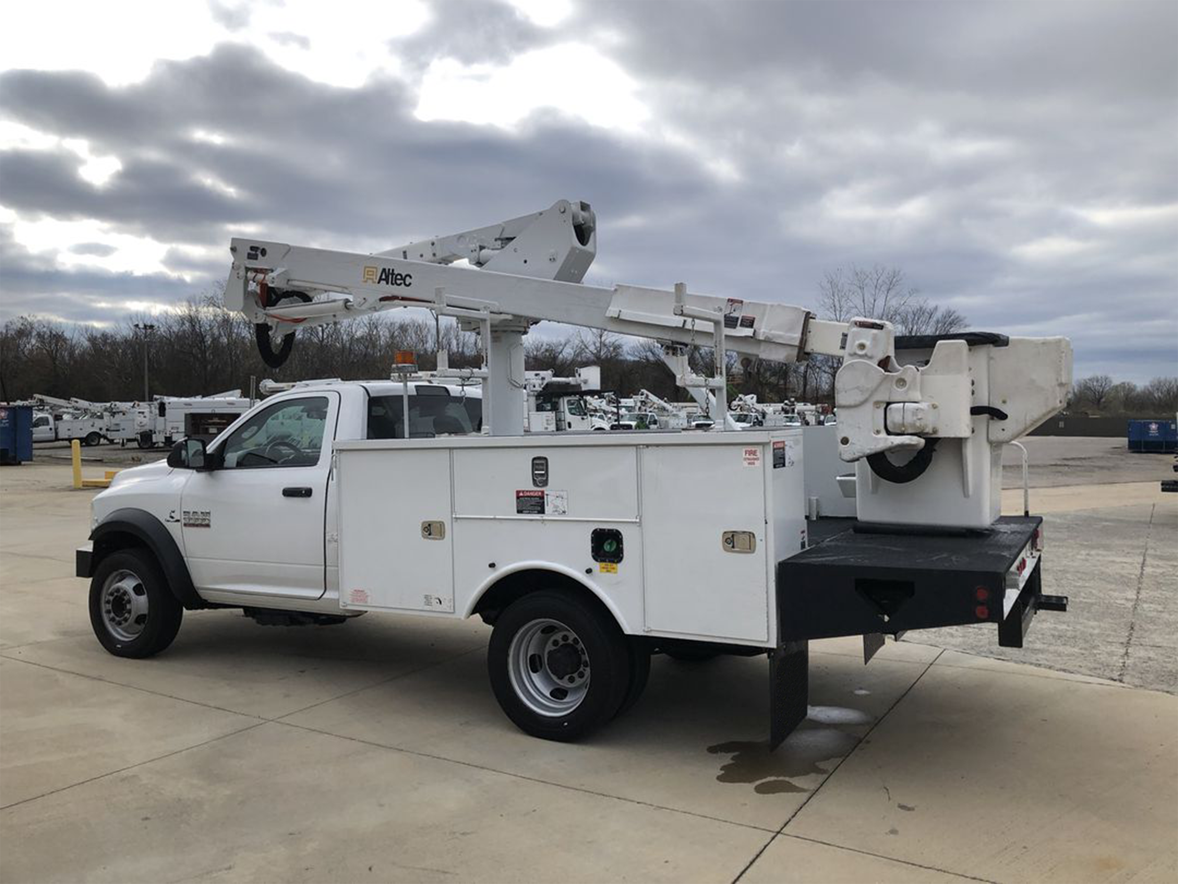 Altec Electric Bucket Truck