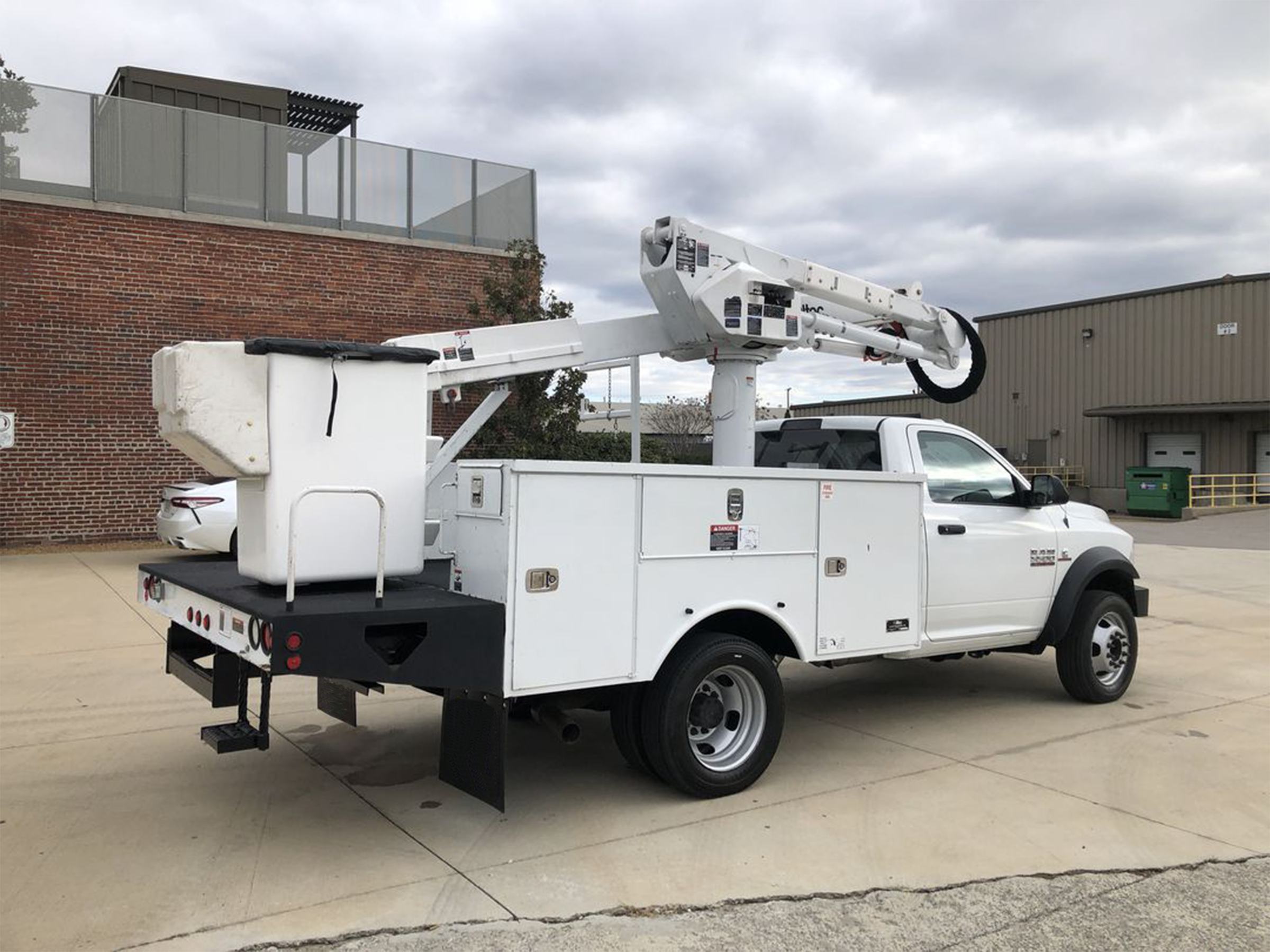 2013 Altec AT40G Bucket Truck Atlantic Truckworks Sales