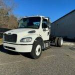 2015-freightliner-m2-106-cab-chassis-27