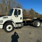 2015-freightliner-m2-106-cab-chassis-29