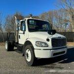 2015-freightliner-m2-106-cab-chassis-14