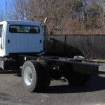 2015-freightliner-m2-106-cab-chassis-6