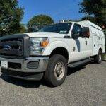 2013-ford-f550-service-truck-21