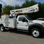 2016-Axion-AT4313I-Bucket-Truck-3